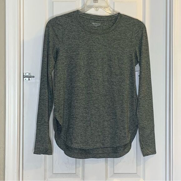 Athleta Uptempo Long Sleeve Top in Sage Bali Green Size Small - Picture 1 of 11